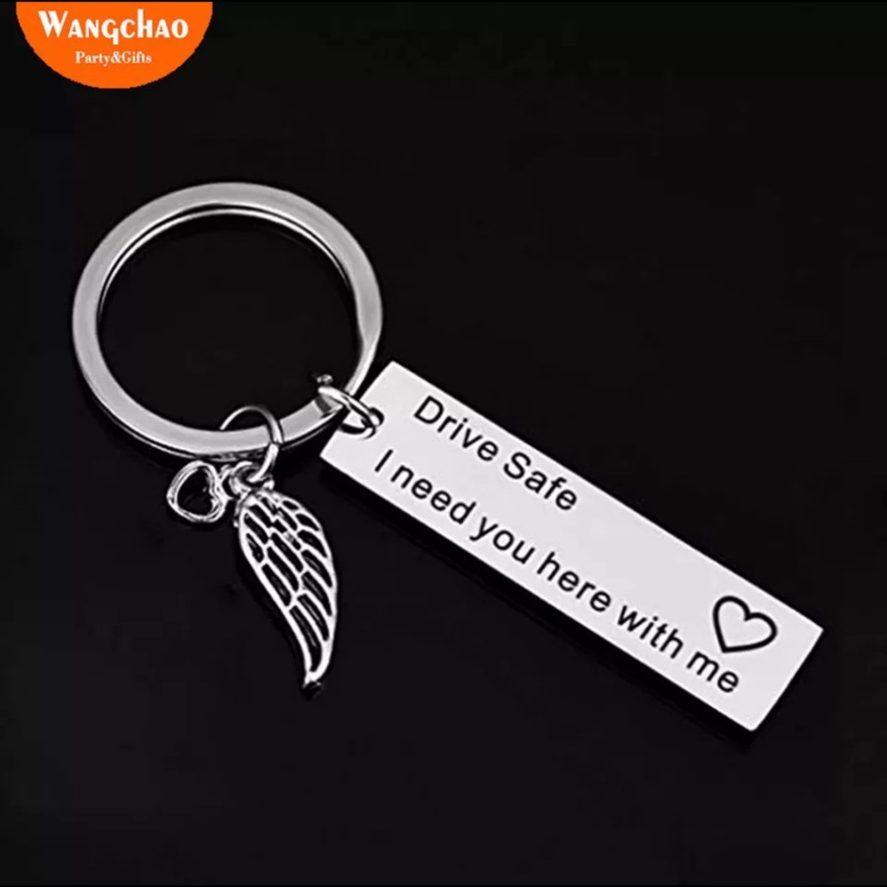 Drive safe keychain - Picture 1 of 3